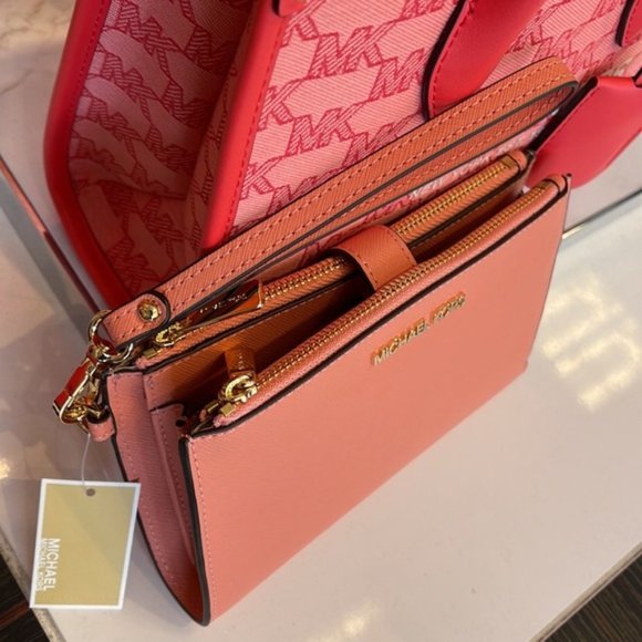 Michael Kors Jet Set Travel Leather Large Double Zip Wallet Wristlet Sherbert - Picture 3 of 16